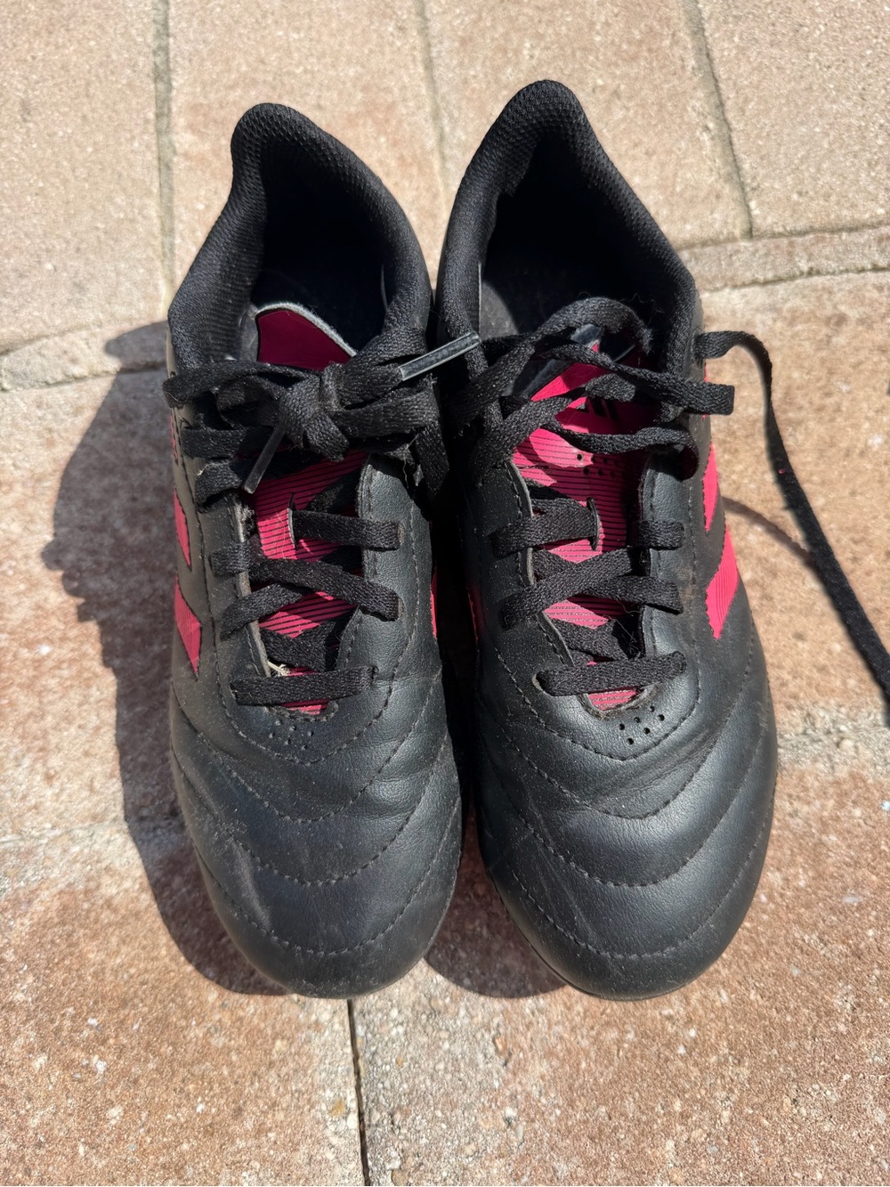Adidas Soccer Cleats – Kids Size 3.5 – Black & Pink